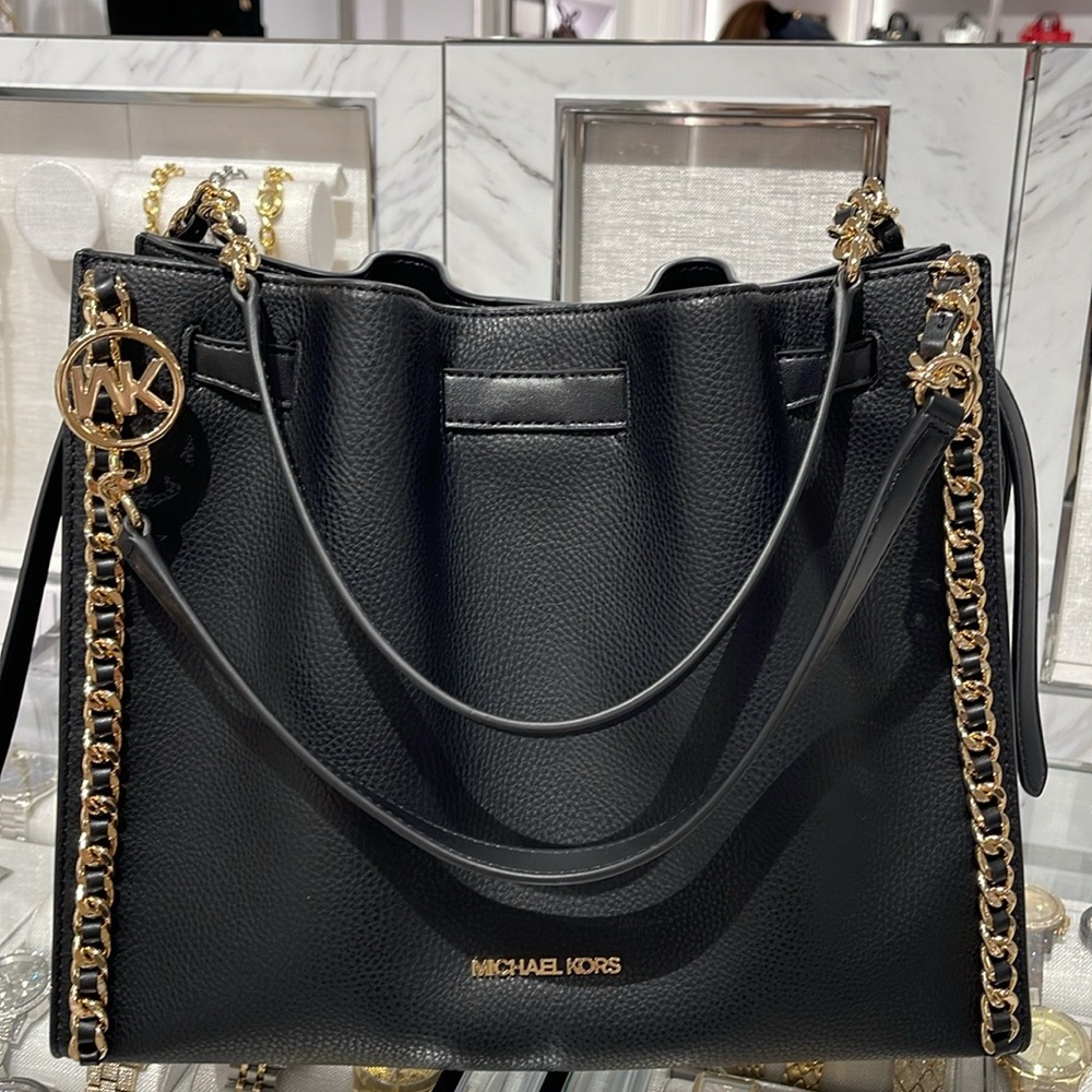 MICHAEL KORS Mina Large Chain Shoulder Tote Bag
Black 
NWT - Picture 15 of 16
